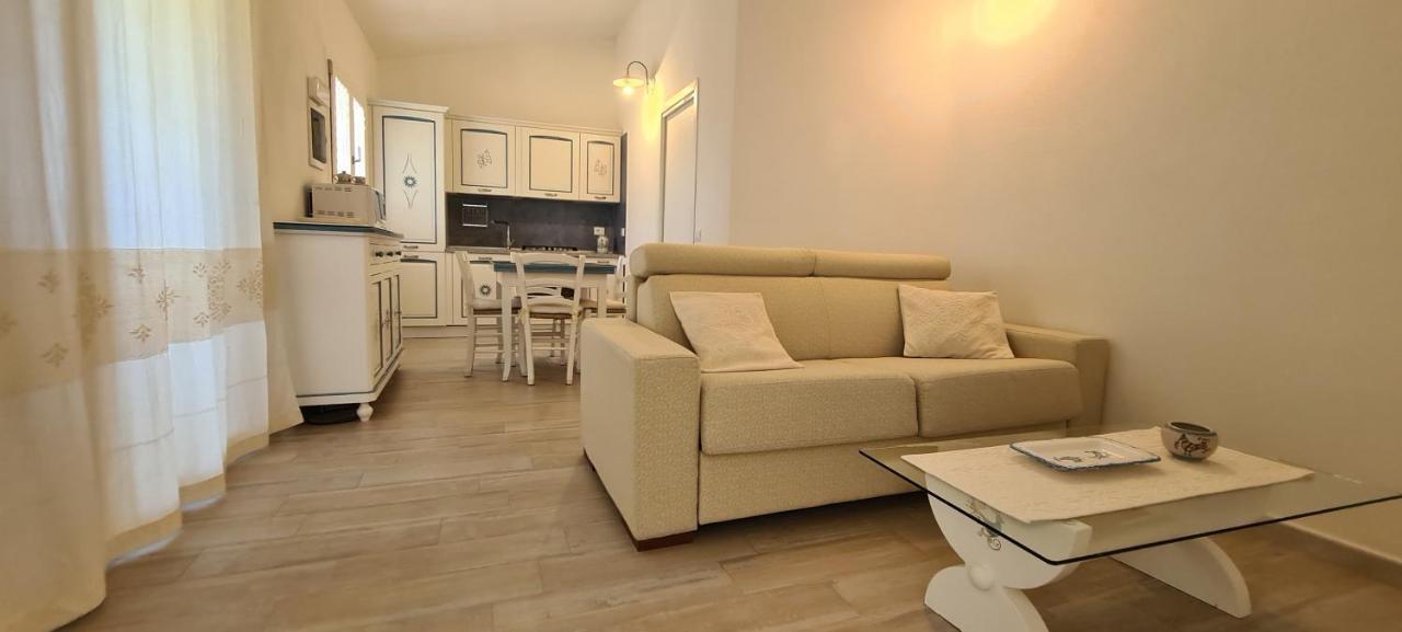 Le Pavoncelle Vila Budoni Exterior foto
